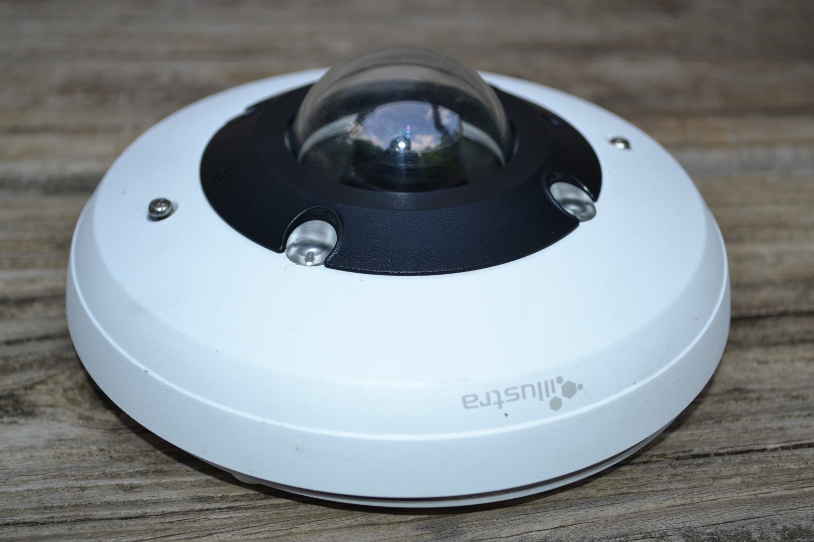 Illustra IPS12FFOCWIYA Pro 12MP Fisheye White Indoor/Outdoor Surveillance Camera