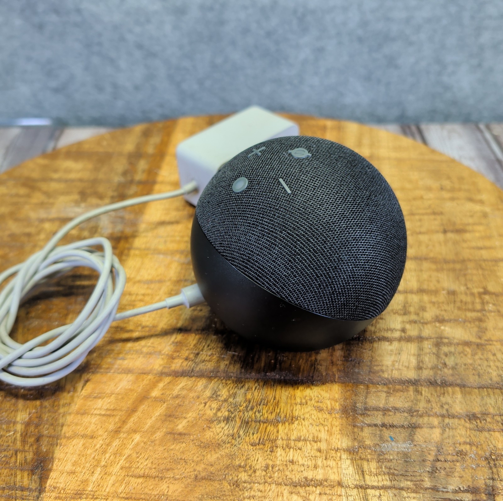 Amazon Echo Dot 4th Gen Smart Speaker Charcoal B7W64E w/ Power Adapter