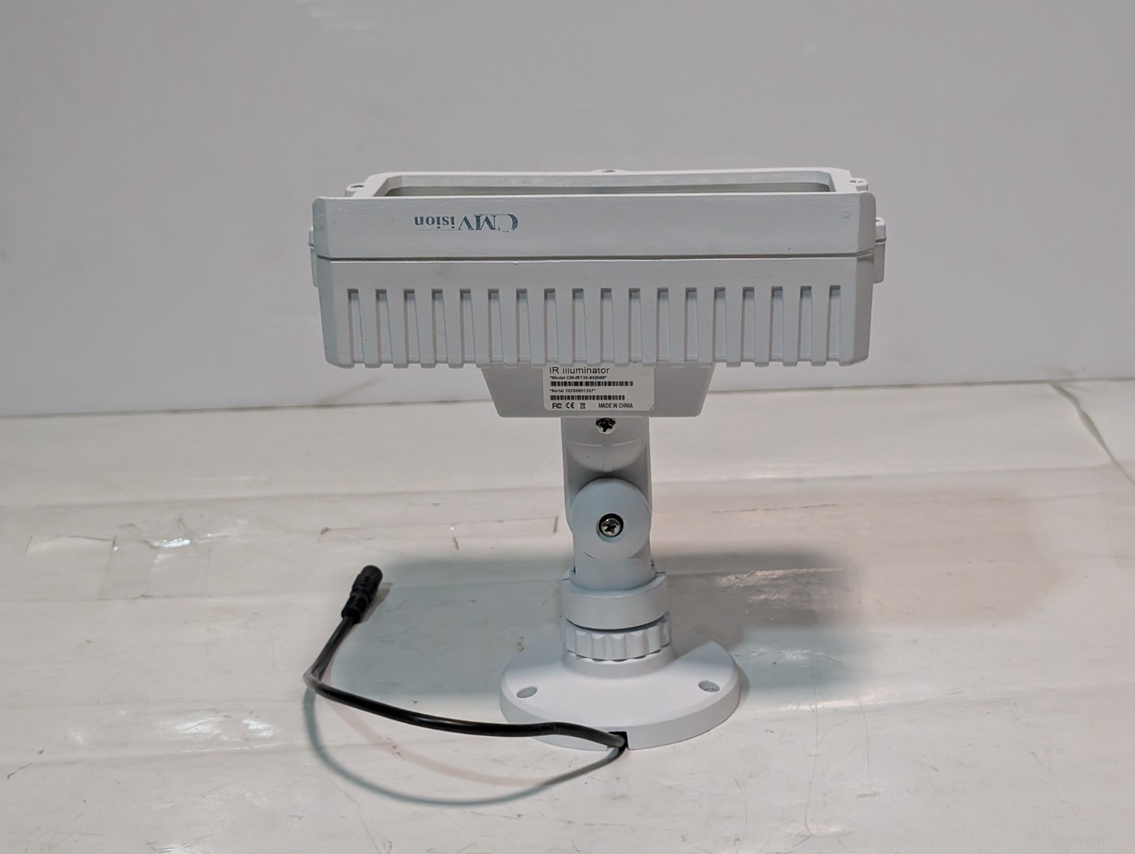 CM Vision IR Illuminator Infrared Security In/Outdoor Flood Light CM-IR130-850NM