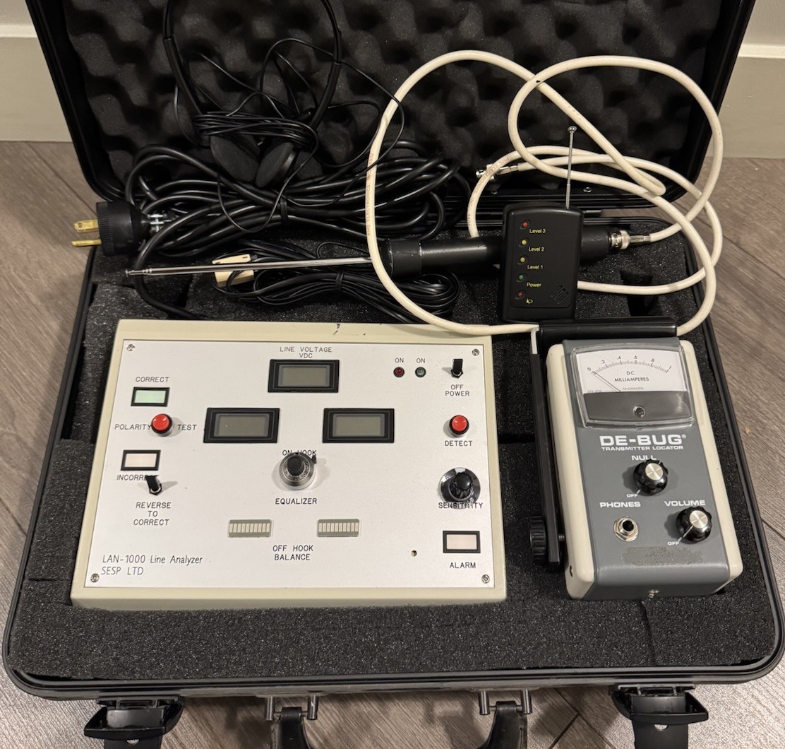 RARE! LAN-1000 Counter-surveillance RF/Transmitter Detection Kit (Bug Sweepers)