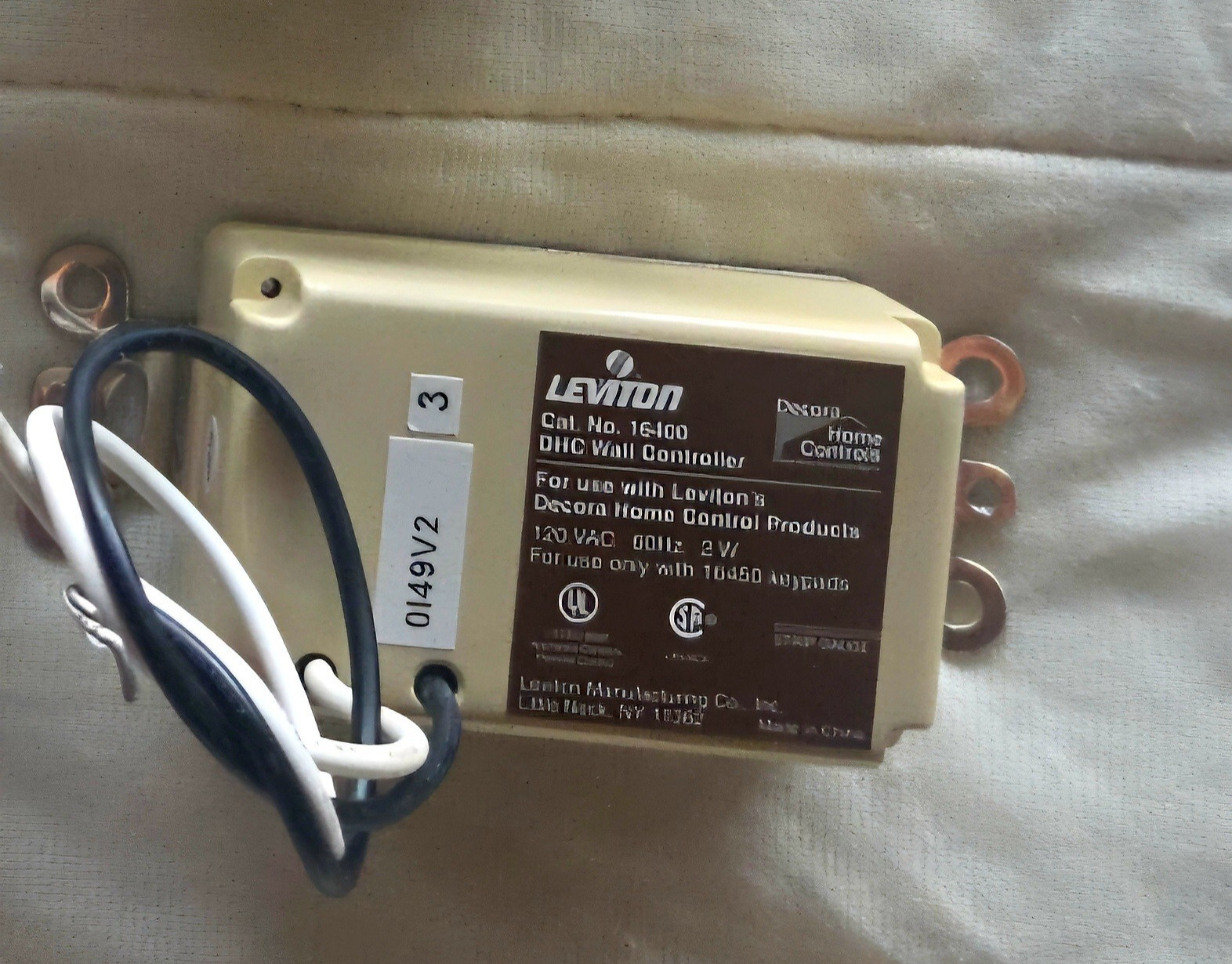 Leviton 16400 Intellisense DHC Uni Base Wall Mount Controller Base Ivory X10