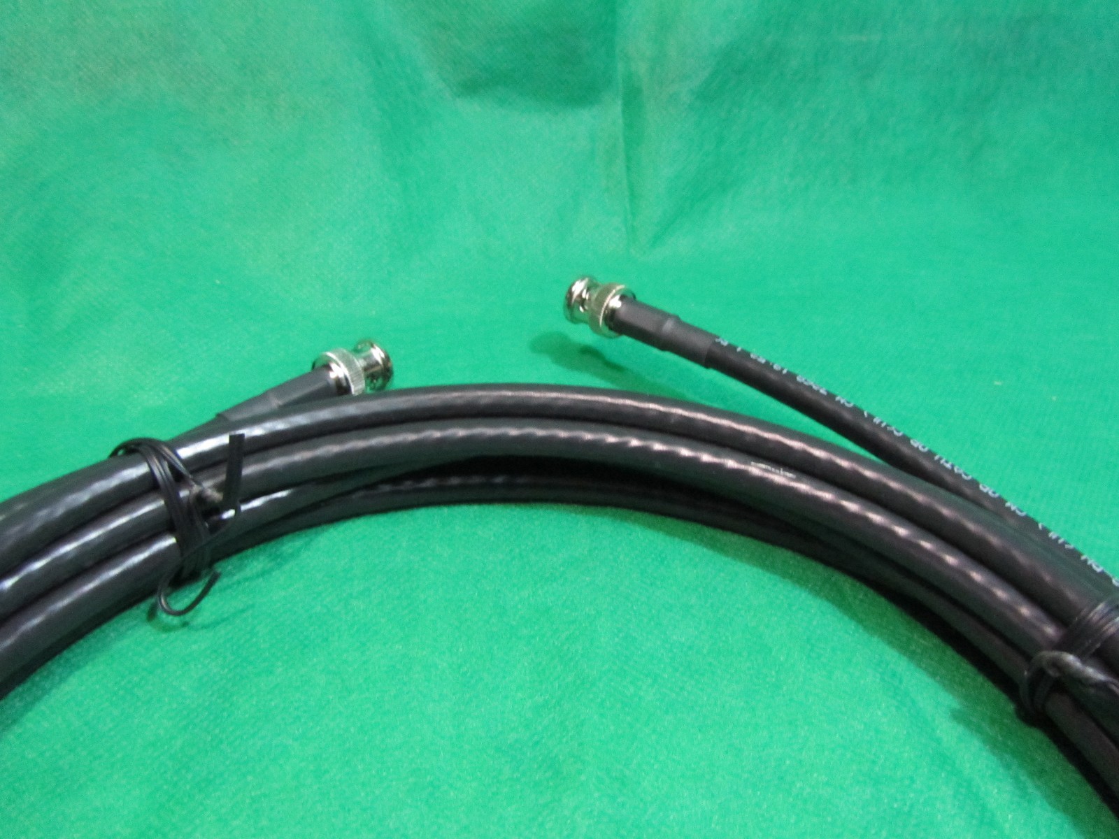 Belden 75 Ohms TRUE RG6 High Resolution CCTV BNC to BNC Black Cable, 15 Ft.
