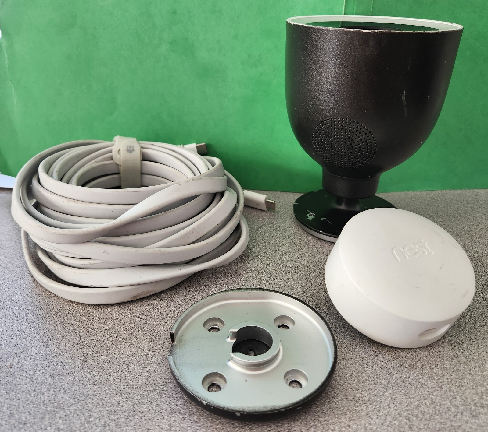 Google Nest Cam IQ Outdoor Model #A0055 – with Mount, 25′ Cable, & Power Adapter