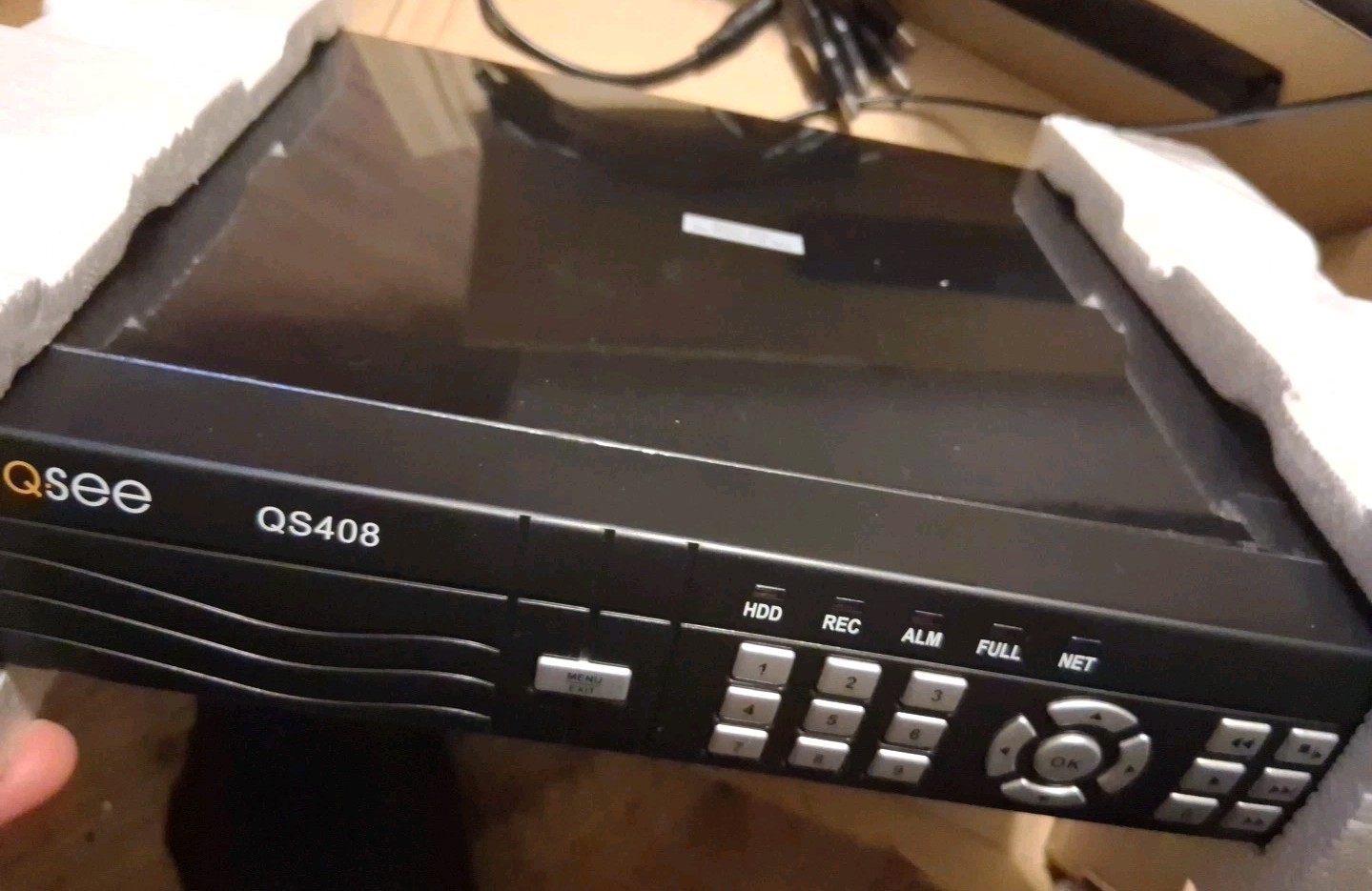 Q-See Security DVR W/500Gb- 4 Cams,Mouse,Remote,email Alert,Motion Det. New