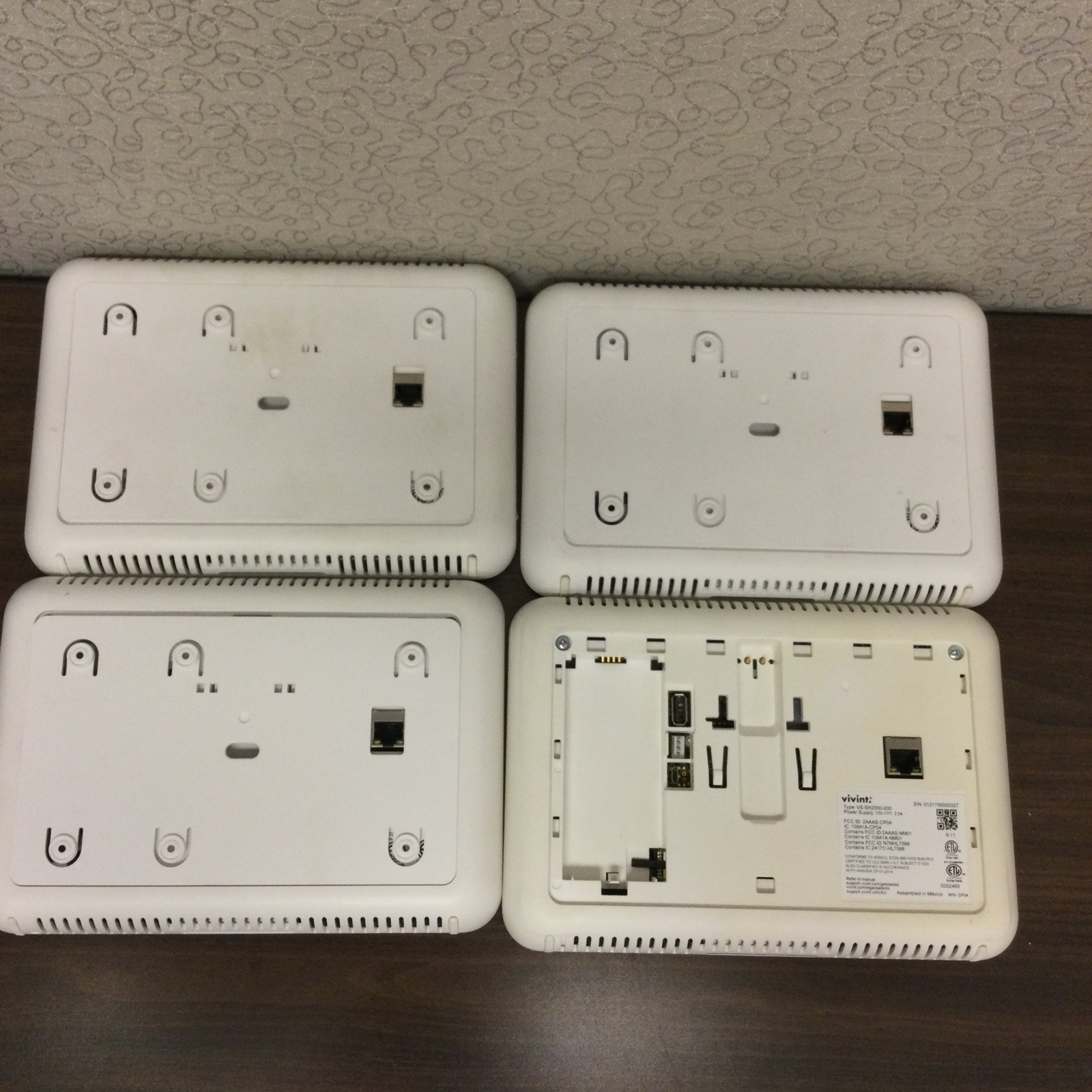 Vivint SmartHome Control Panel VS-SH2000-Home Automation FOR PARTS ,TABLETS ONLY