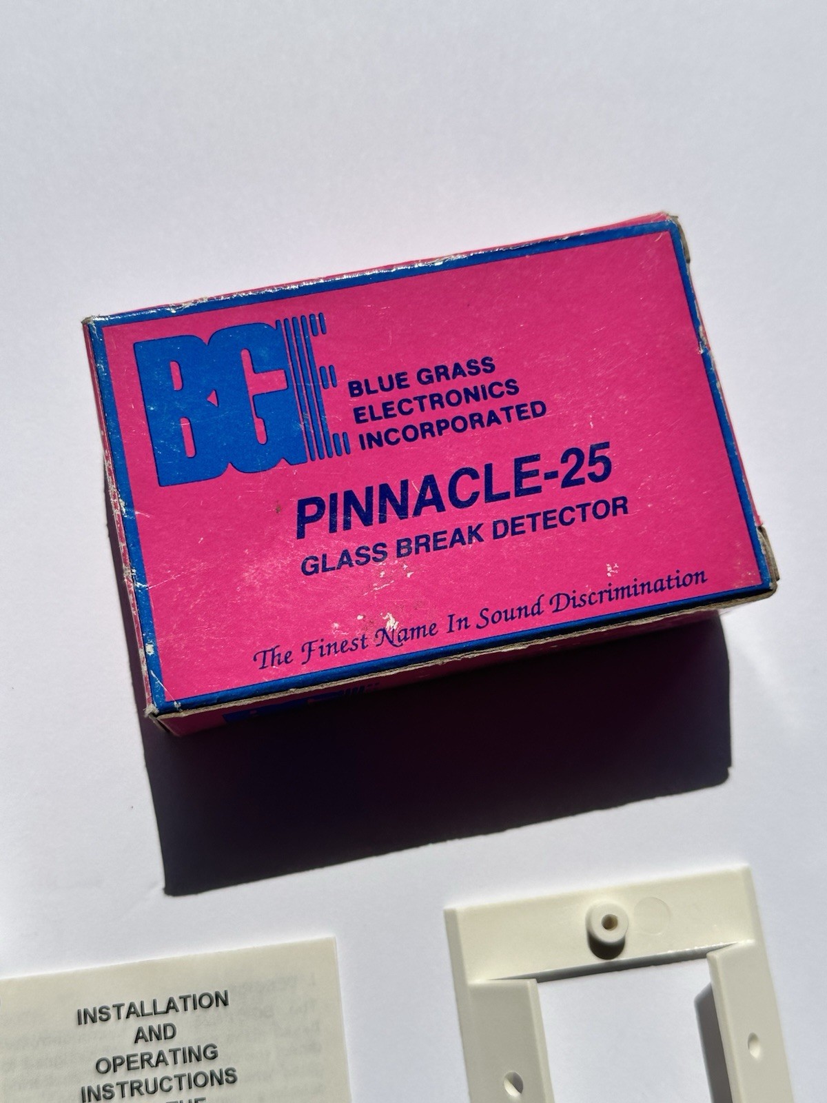 Blue Grass Electronics Pinnacle-25 Glass Break Detector BGE-PN25 NOS