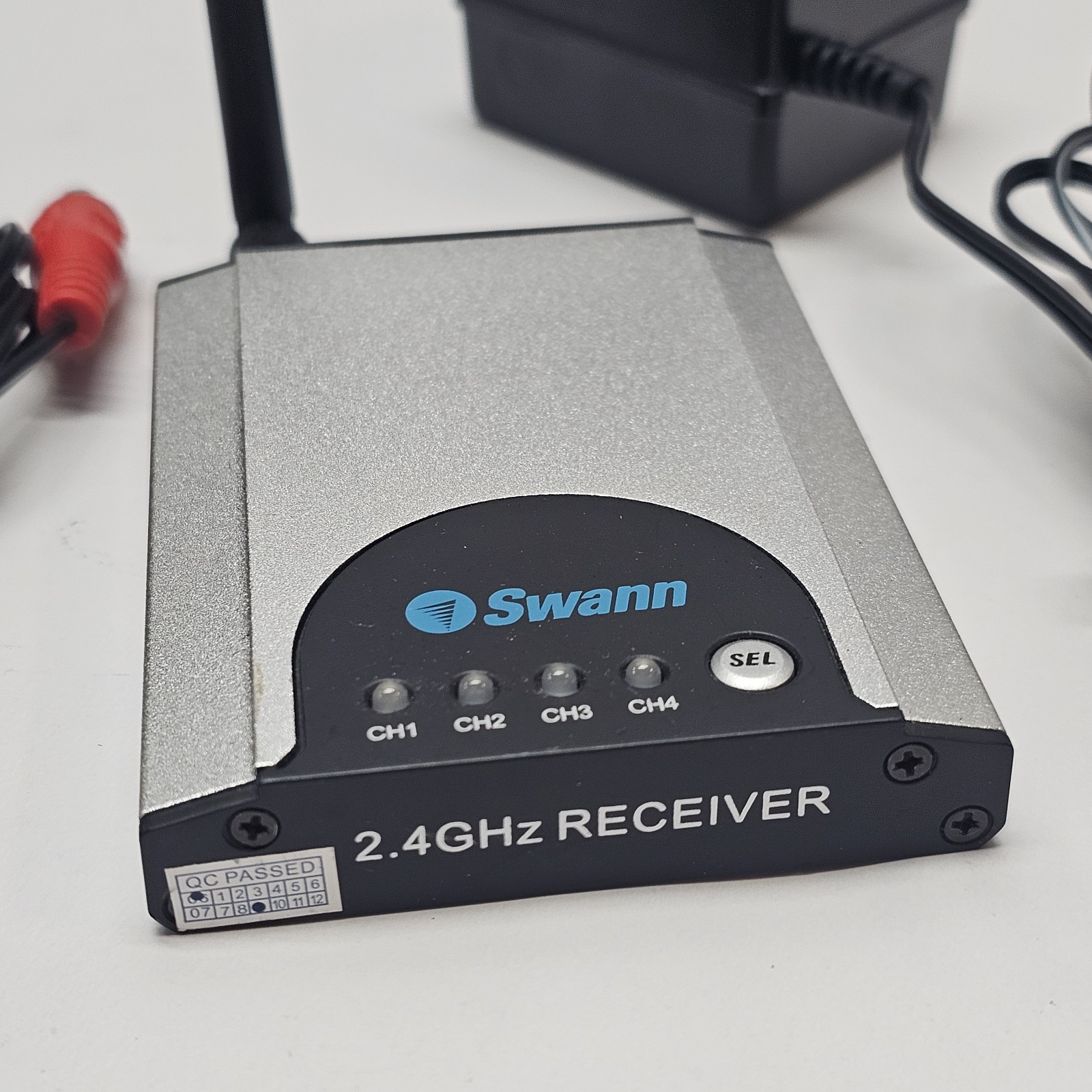 Swann 2.4Ghz Wireless Camera Receiver Night Hawk SW-P-WOC With AV & AC Adapters