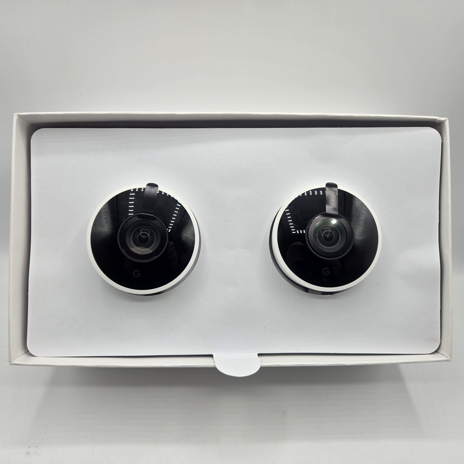 New Open Box Nest Cam Outdoor 1st Gen A0033 NC2100ES 2-Pack