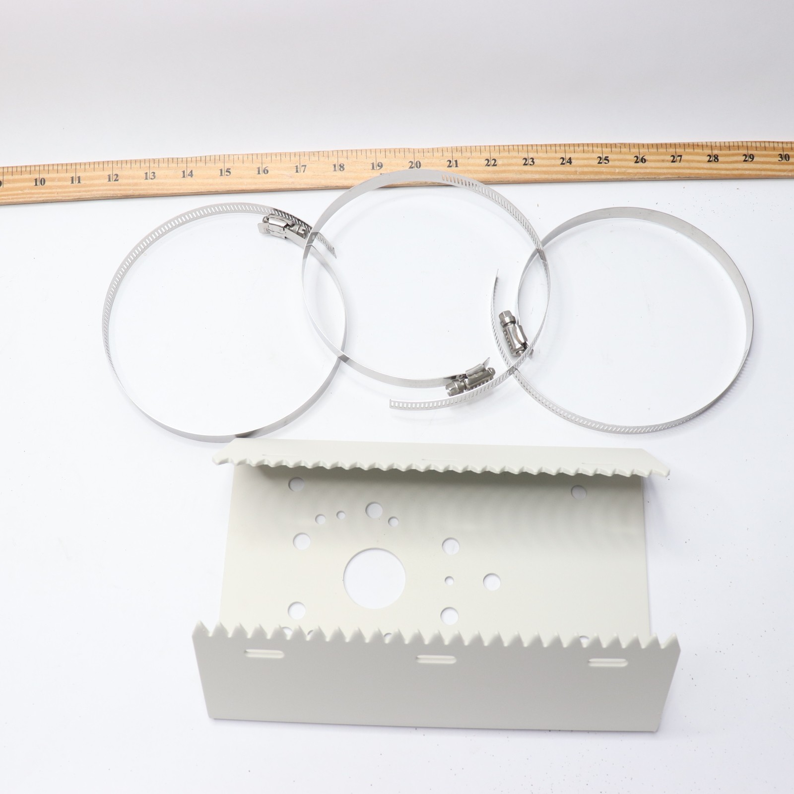 Pole Mount Bracket White For SD27xx GV-MOUNT400-1
