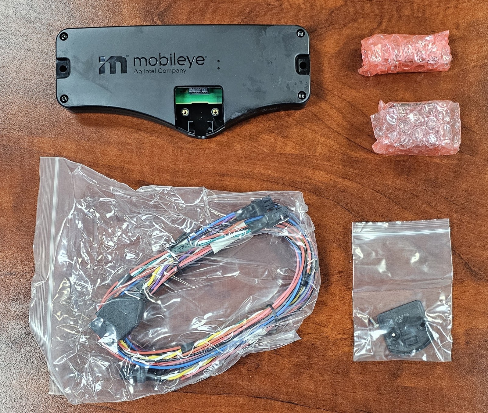 Mobileye 8 Fleet Vehicle Electronics Kit ME8000000VSM4GGL PAC00NAMODEM4GGL