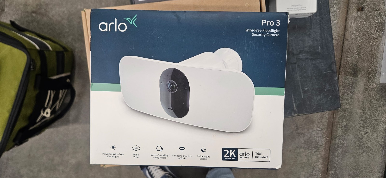 Arlo Pro 3 Floodlight Indoor/Outdoor Security Camera – White