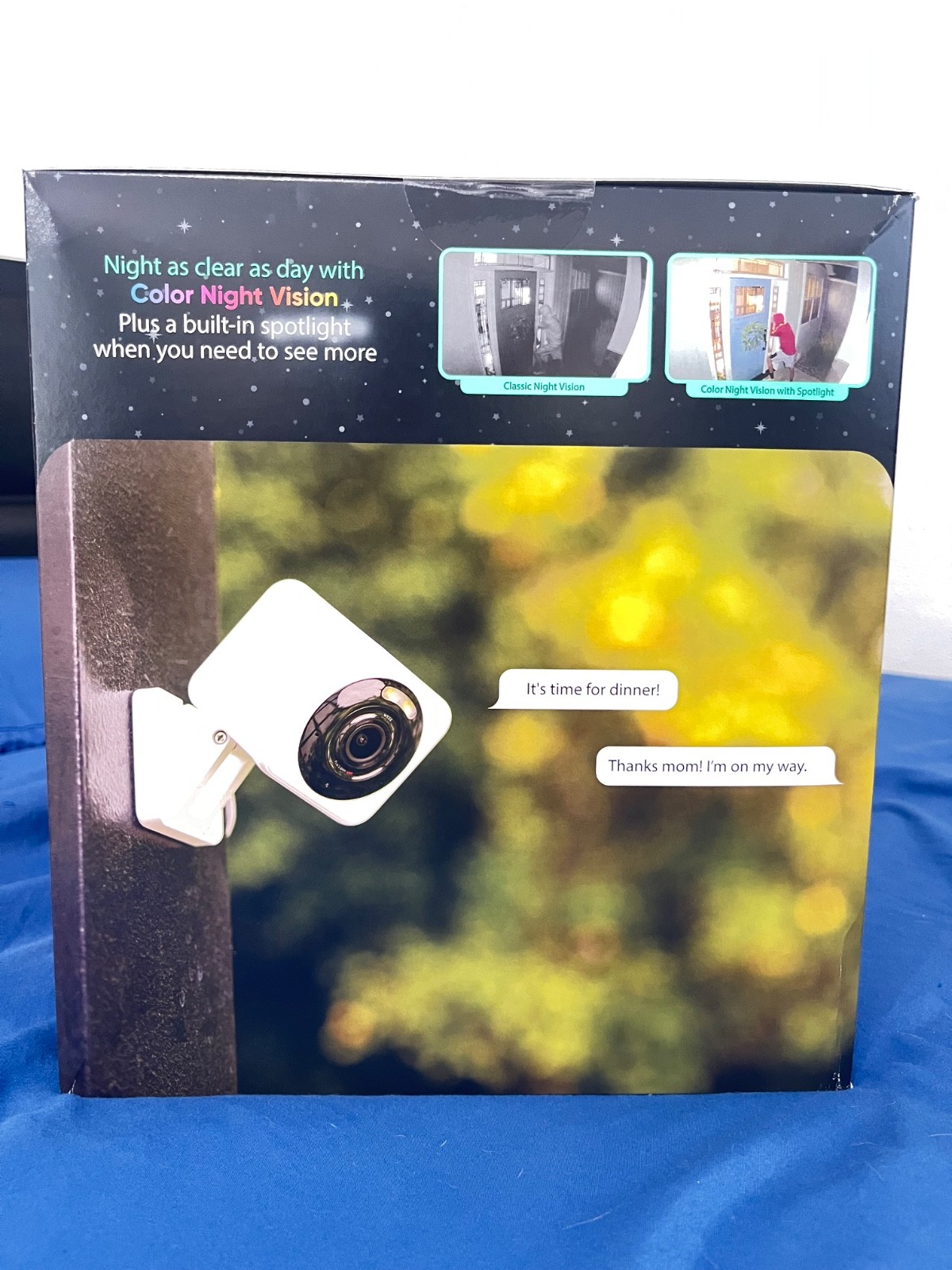 Wyze Cam Floodlight Pro + Wyze Cam (White)