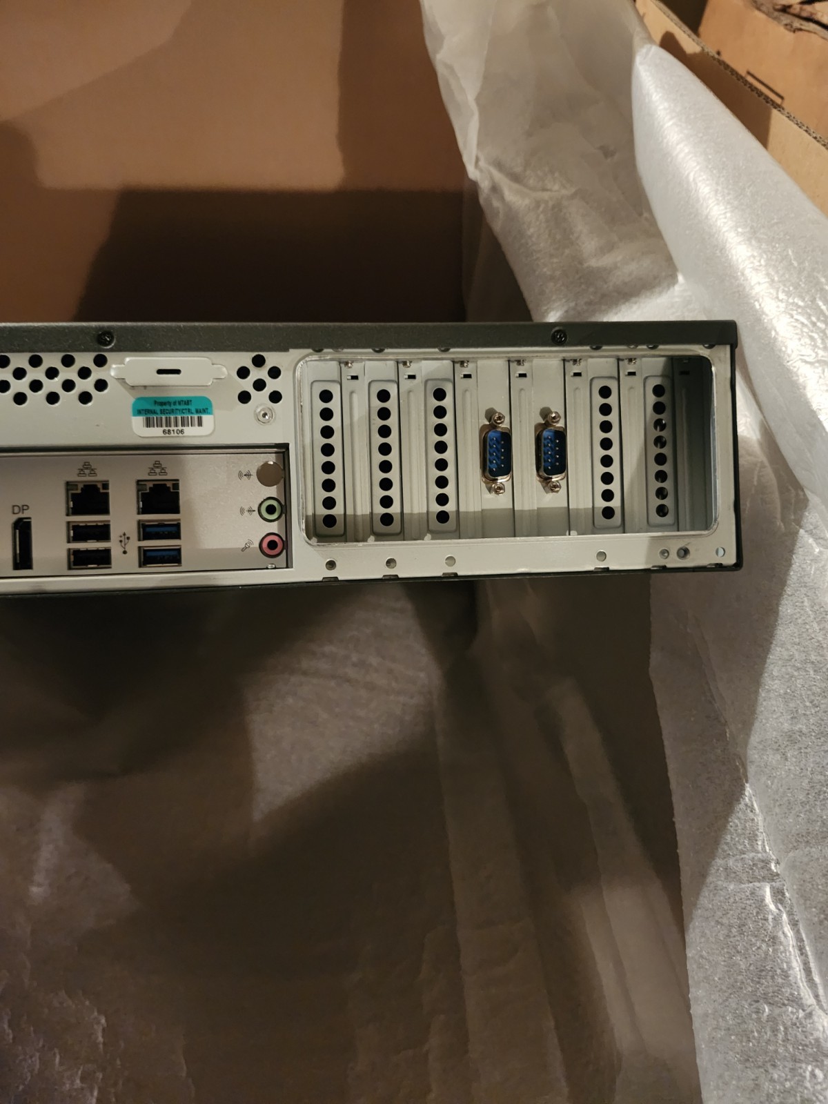 Pelco DSSRV2-040-US Network Video Recorder 4TB NEW IN BOX