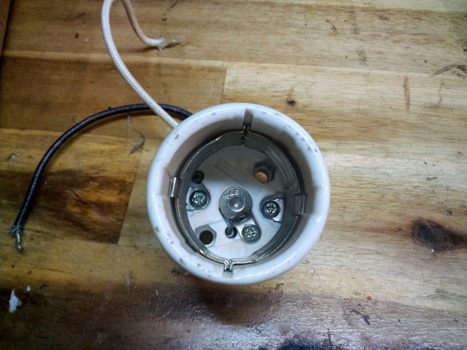 mercury light Bulb socket security Light