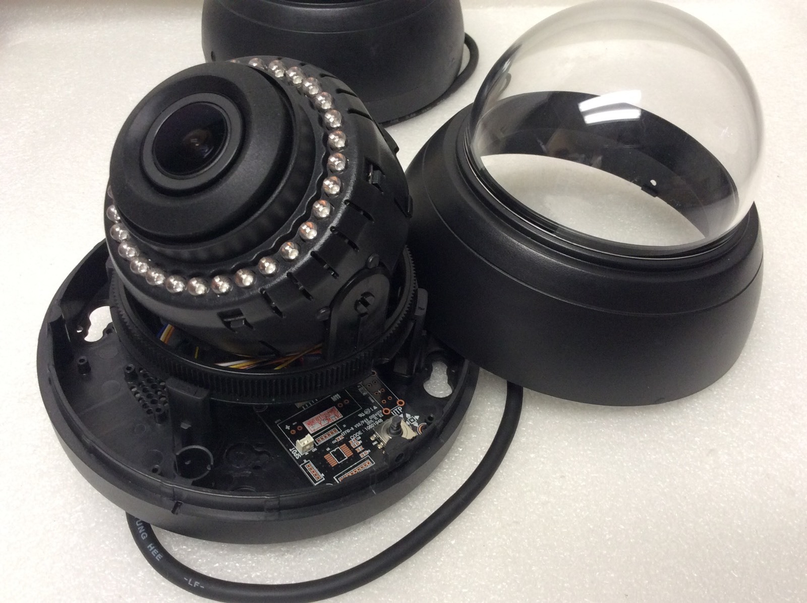 MNI LD72BI Indoor Dome 700TVL 2.8-12mm LEDs D/N Security Color Camera TESTED!