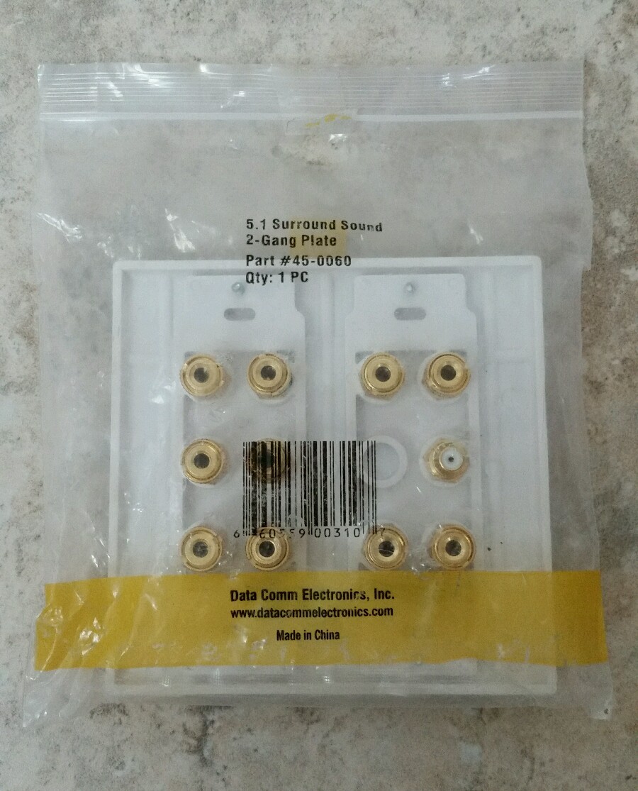 DATA COMM ELECTRONICS INC 45-0060 WALLPLATE 2-GANG 5.1 SS WHITE *NEW*