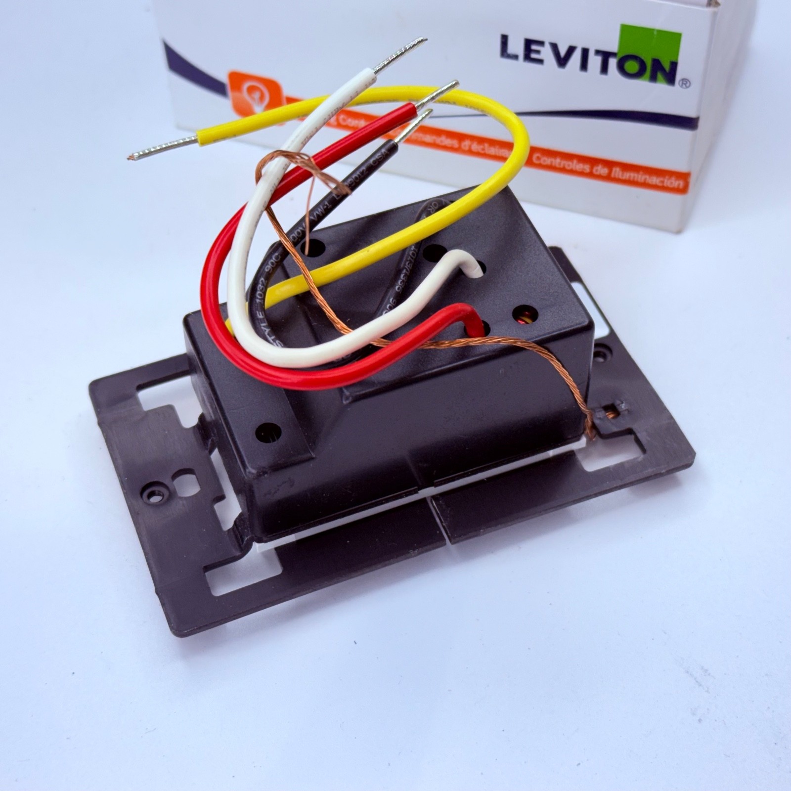 HAI Leviton 55A00-1 WH HLC Dimmer Switch 1000 W – White – NEW