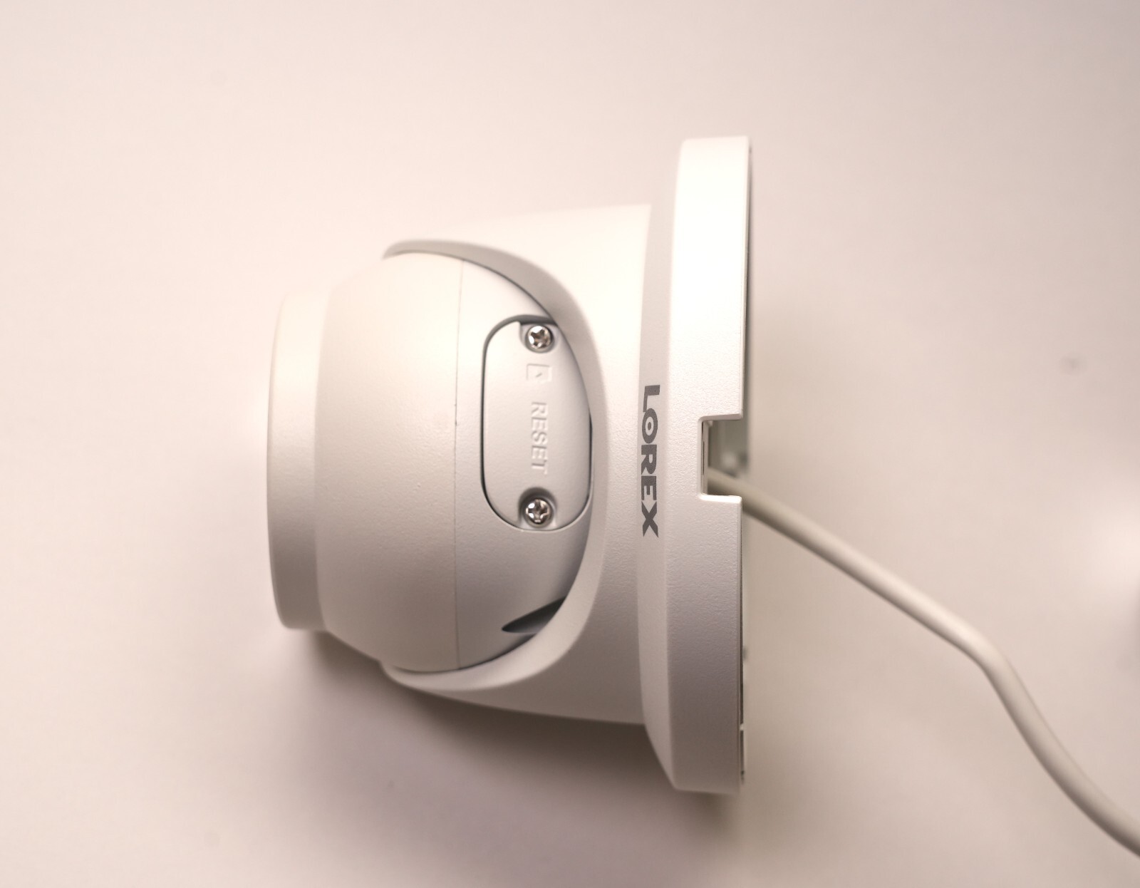 Lorex LNE9252B 4K Ultra HD IP HDR Camera Real Time 30FPS Listen-in Audio