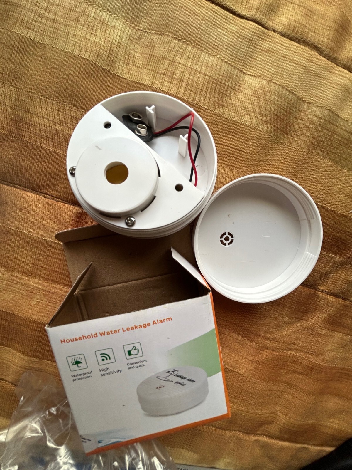 Water leak Detector & alarm HH-LS518A 9V battery operated NEW