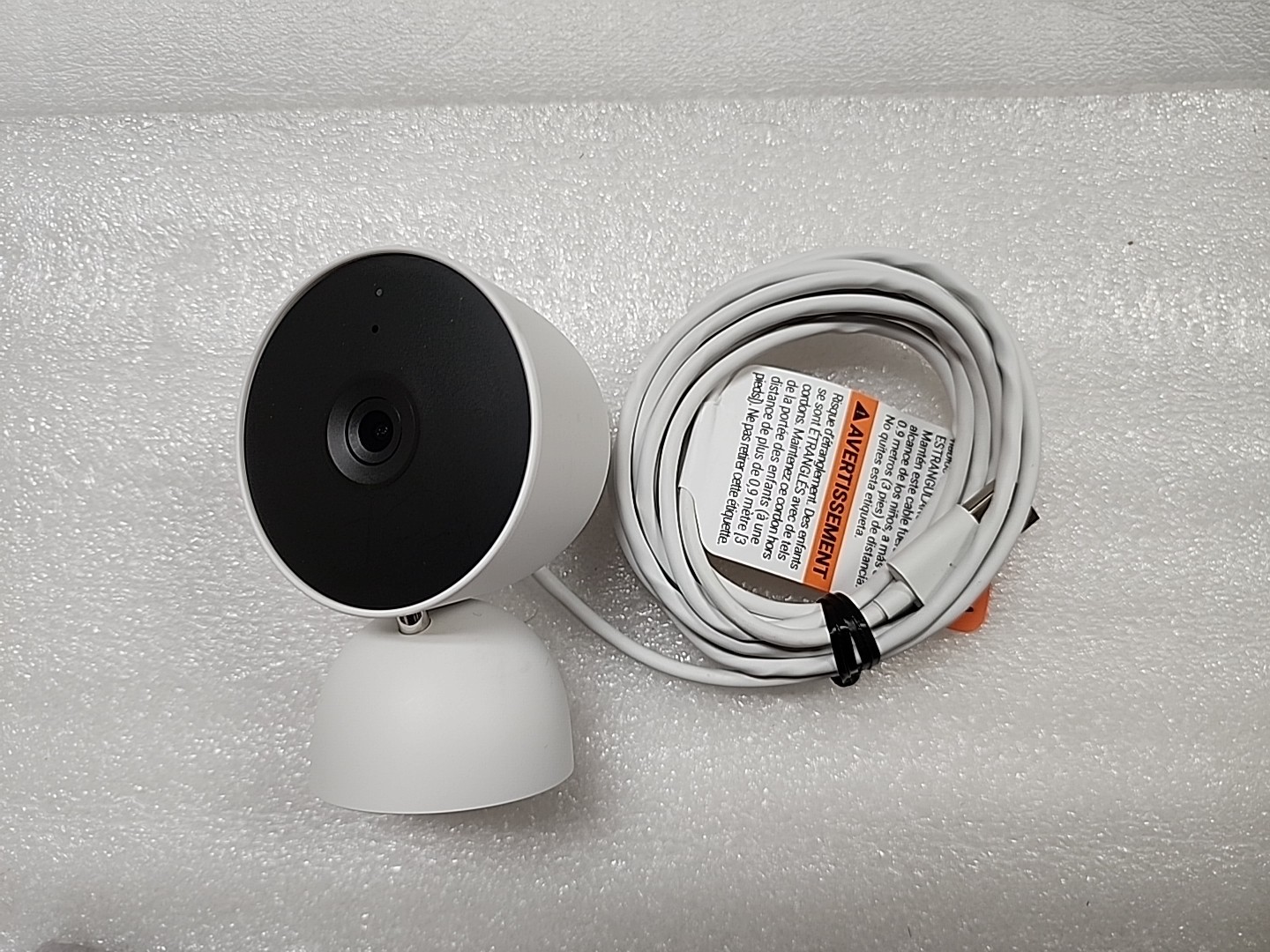 Google Nest Cam (Indoor, Wired) 2nd Gen GA01998-US – (Camera Only)