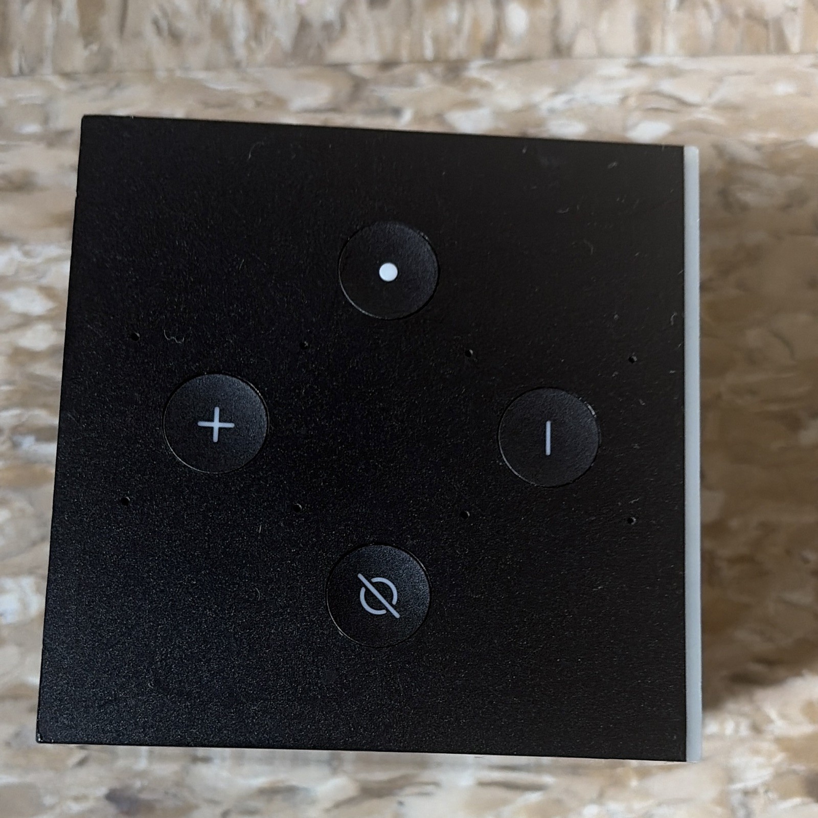 Amazon Echo Dot Black Smart Speaker Alexa Bluetooth Wi-Fi 3.5mm Mute Touch