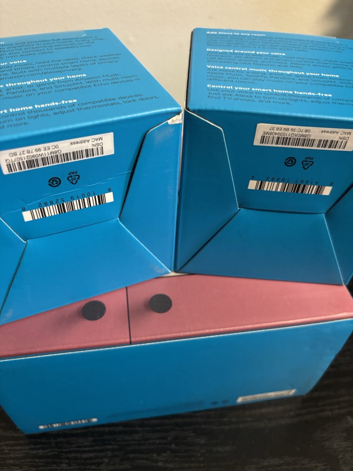 Echo Show 8 & 2 Echo Dot 3rd Generation Bunbdle of 3 BRAND NEW Fast Ship SEALED
