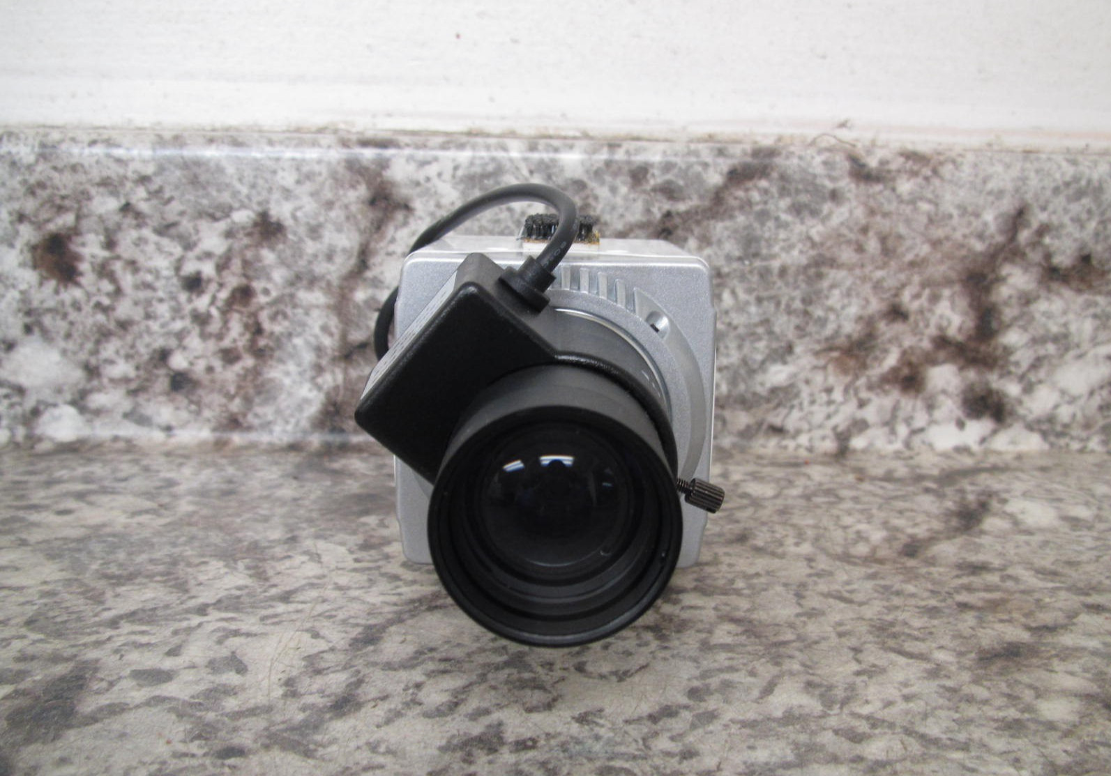 Ikegami ISD-A15S Compact Cube Color Camera w/ 5-50mm F1.6 1/3 CS CCTV Lens Used