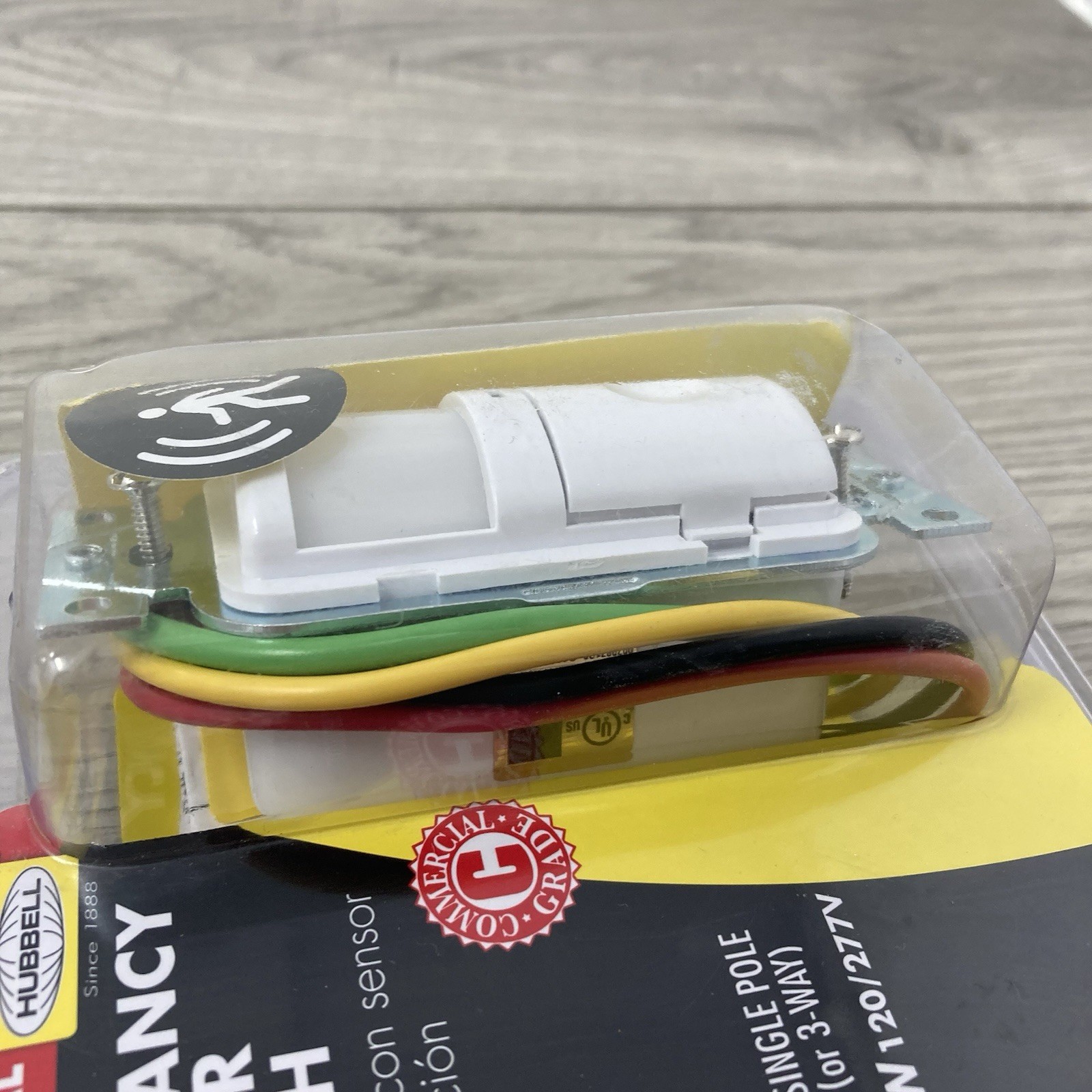 Hubbell WS2000WZ Occupancy Sensor Switch Single Pole (or 3-Way) White NEW SEALED