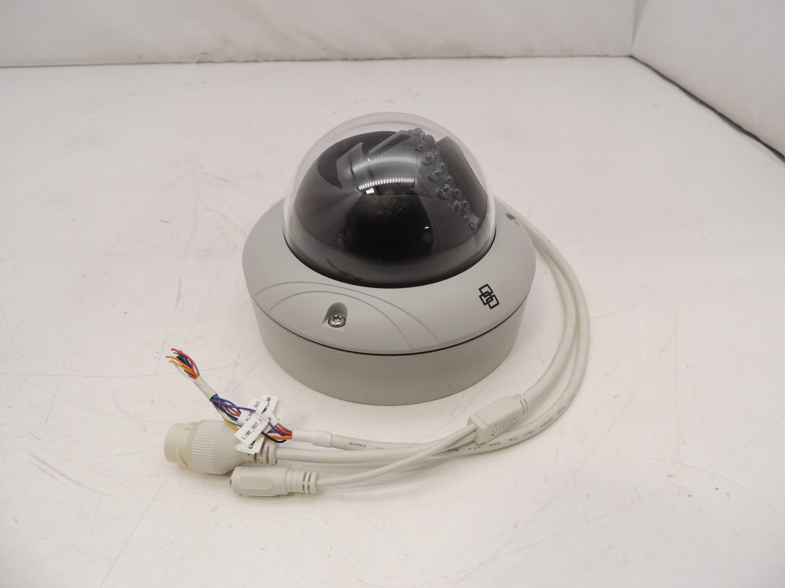 Interlogix TruVision TVD-3103 1.3MP IP Security Dome Camera 12V PoE Tested Reset