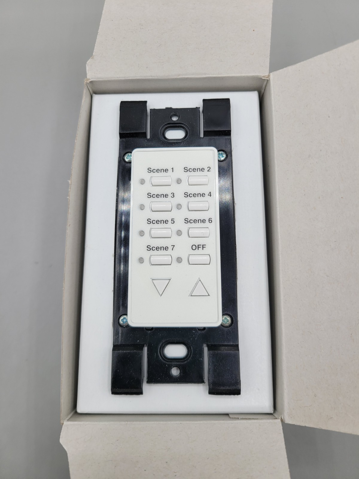 Leviton 2 Way DHC Control Intellisense HXC7S-1TW 7 Scene Dimming Keypad White