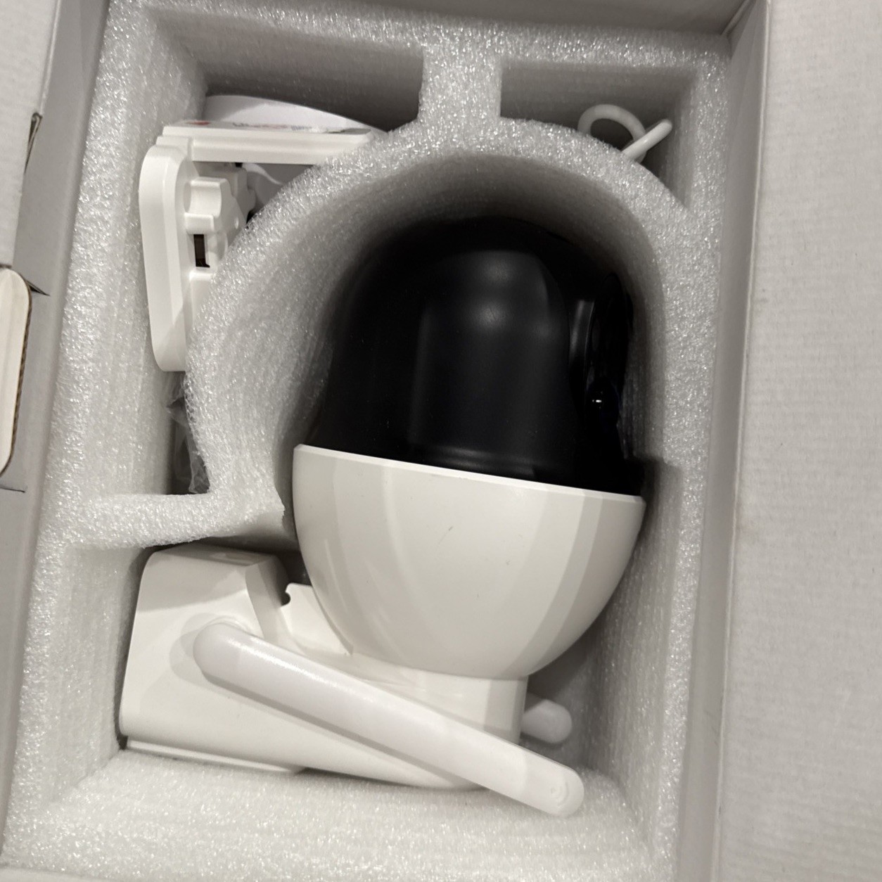 AOSU C9E2CA11 (SolarCam D1 SE) Solar Security Camera Wireless Outdoor-OPEN BOX!