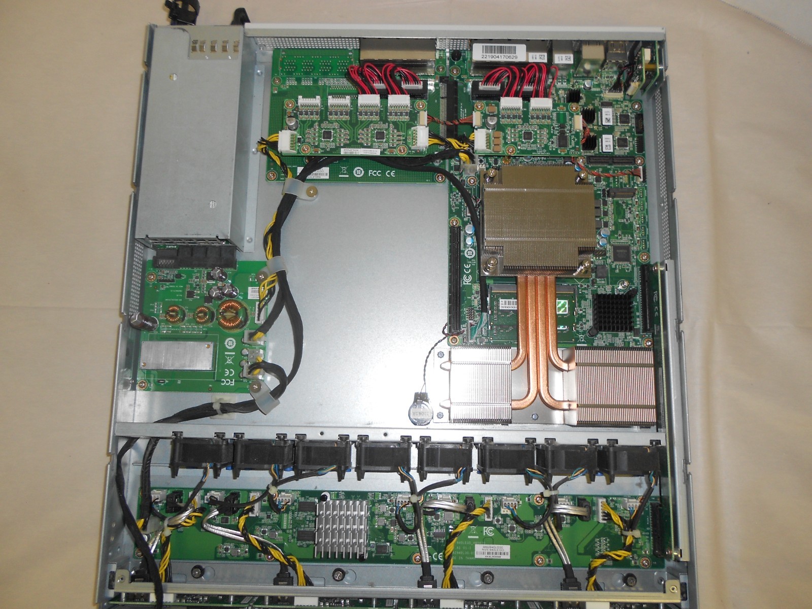 Avigilon HD Video Appliance Pro VA1924D No HDD NO PS