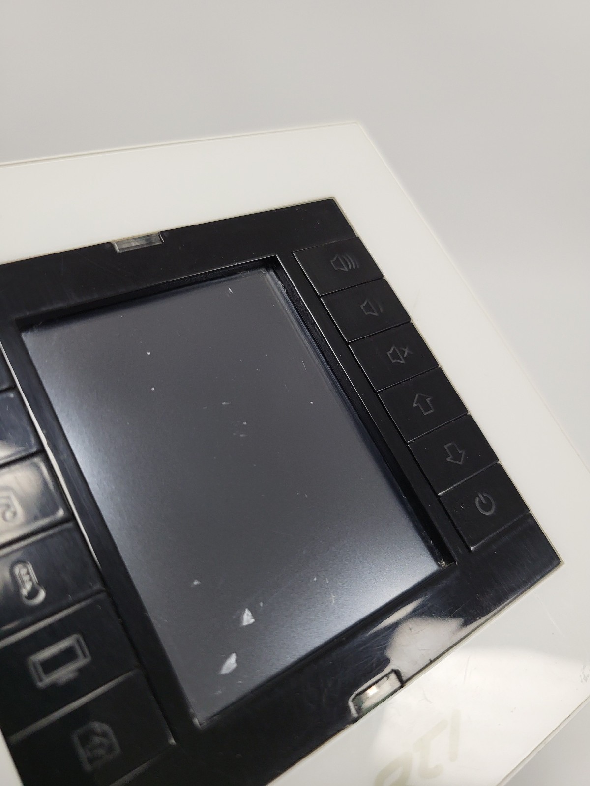 RTI KX2 In-Wall 2.8″ Touch Display Panel Home Controller, Ethernet, PoE