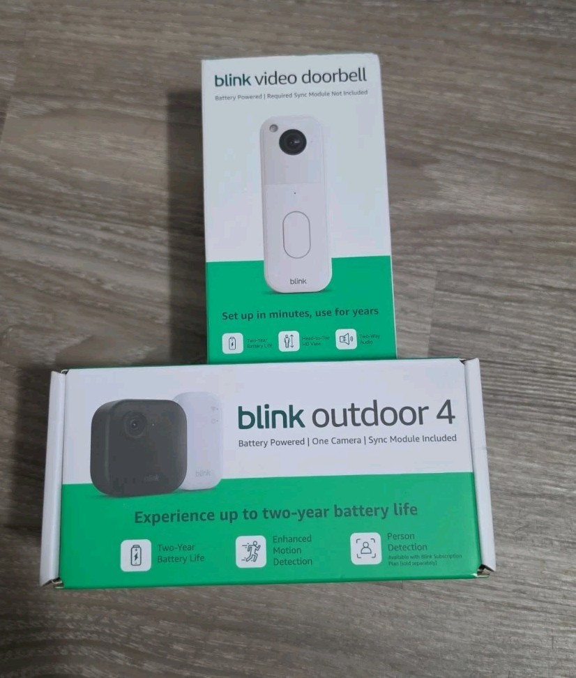 Blink Outdoor 4 Wireless Camera Security System Camera And White Doorbell 2k+