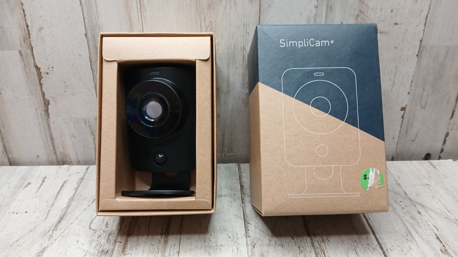 SimpliSafe Simplicam Security HD Camera in original box – SSCM1