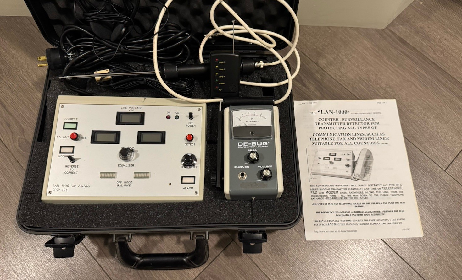 RARE! LAN-1000 Counter-surveillance RF/Transmitter Detection Kit (Bug Sweepers)