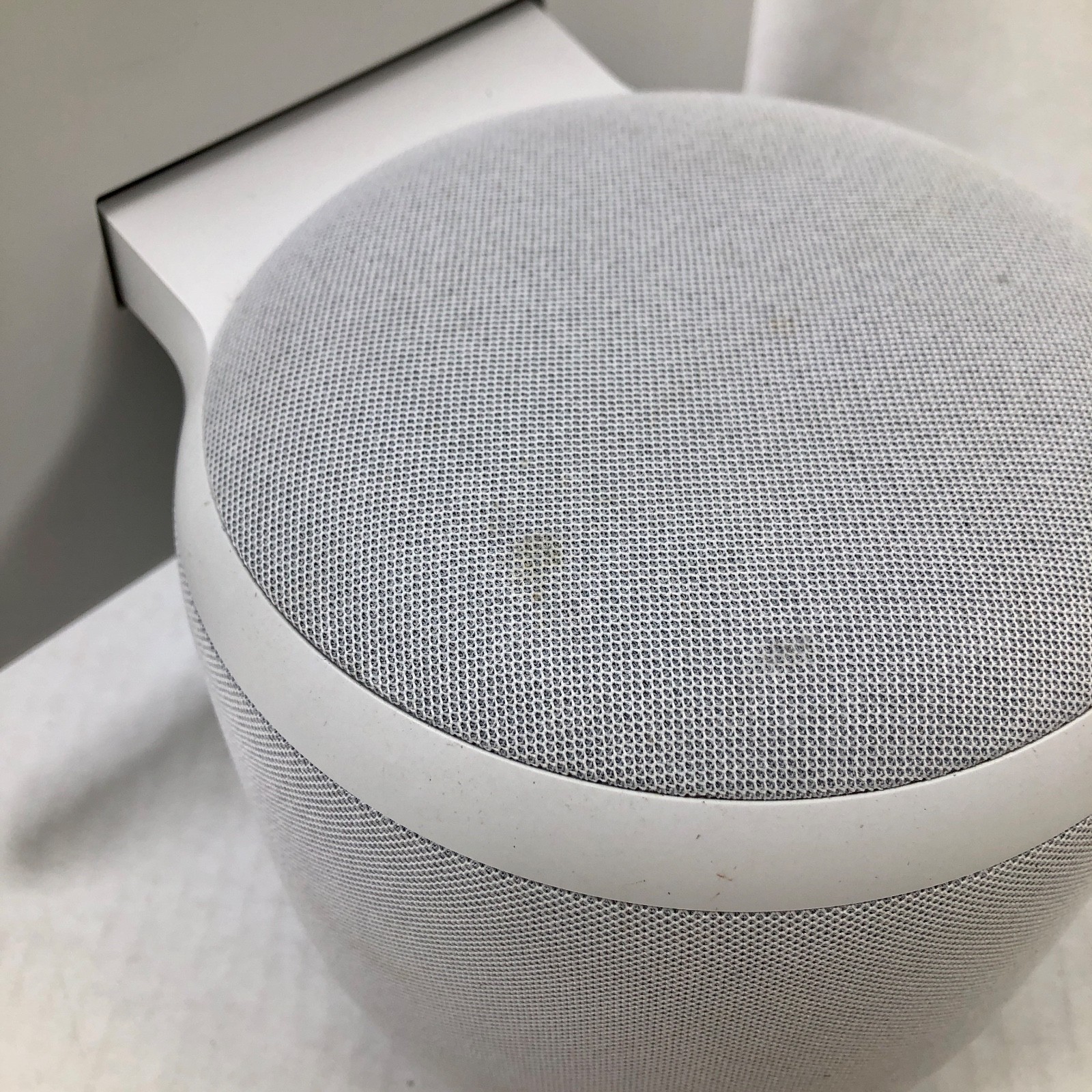 Amazon Echo Show 10 (3rd Generation) White Wireless Alexa Smart Speaker (T4E4AT)