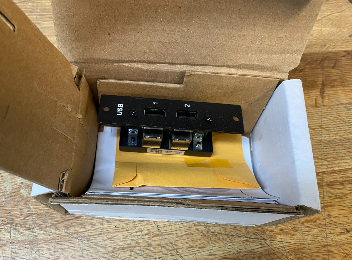 Crestron FTA-CP-USB-102 FlipTop Connector Plate