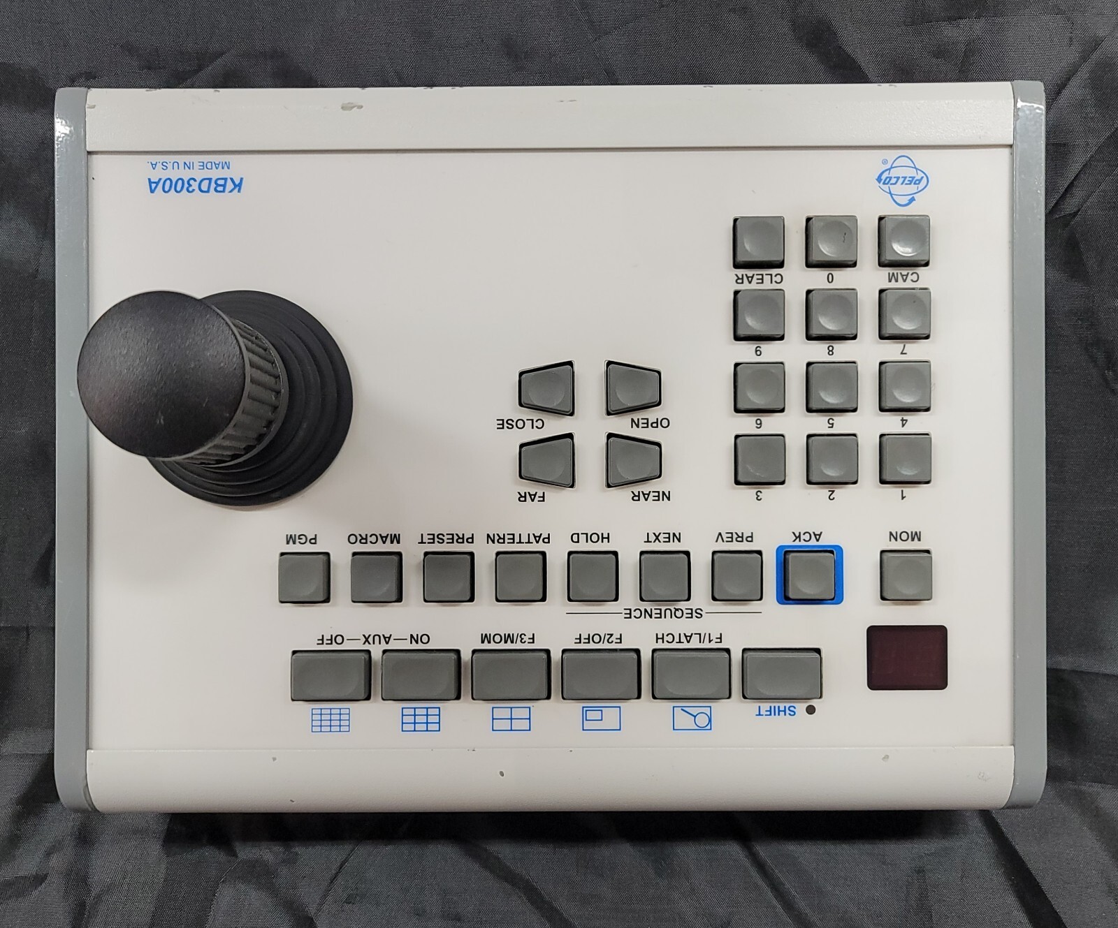 PELCO KBD300A 1.5W 12V 50/60HZ UNIVERSAL INDUSTRIAL JOYSTICK KEYBOARD CONTROLLER