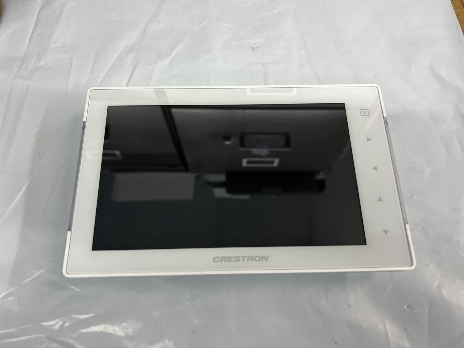 Crestron TSS-752-W-S 7in. Room Scheduling Touch Screen Only – White- New