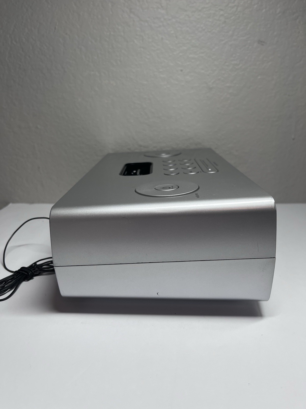 iHome iP87 Dual Alarm Clock Docking Radio
