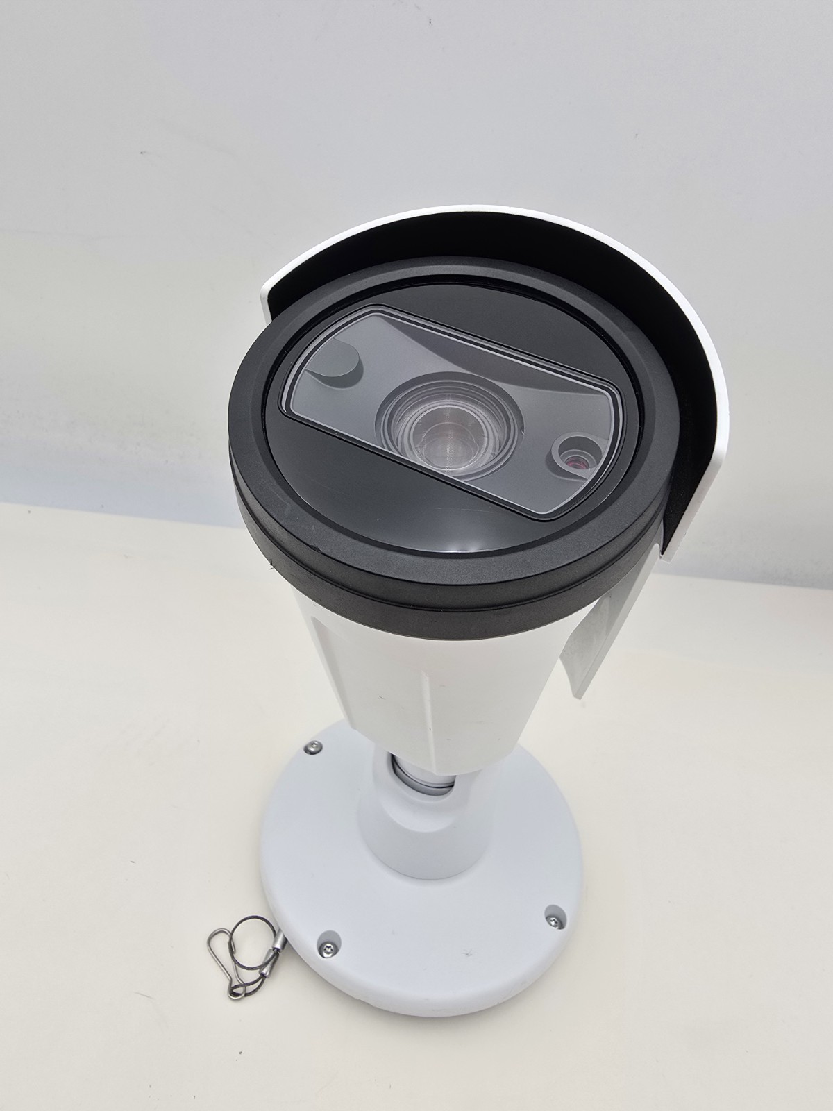 AXIS P1455-LE-3 License Plate Verifier Camera