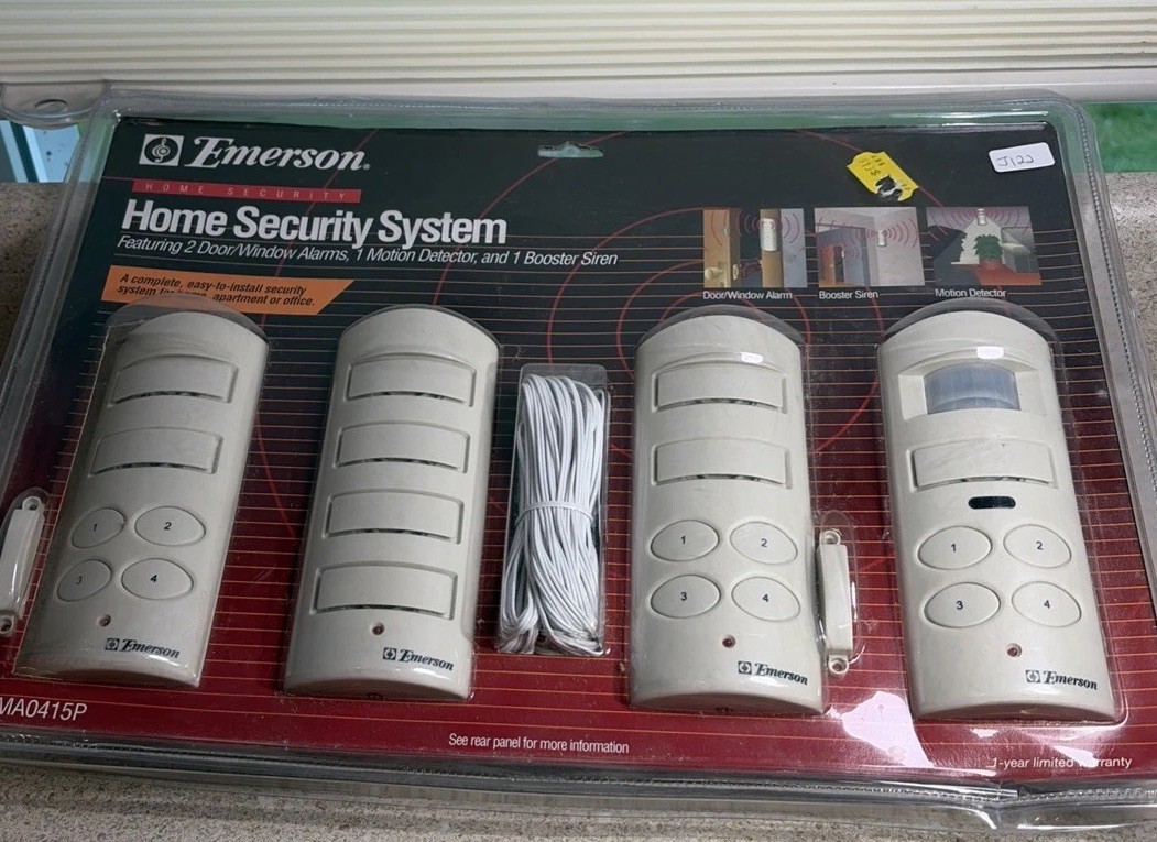 Emerson Home Security System 2 Alarms Motion Detector and Siren SMA0415P NEW