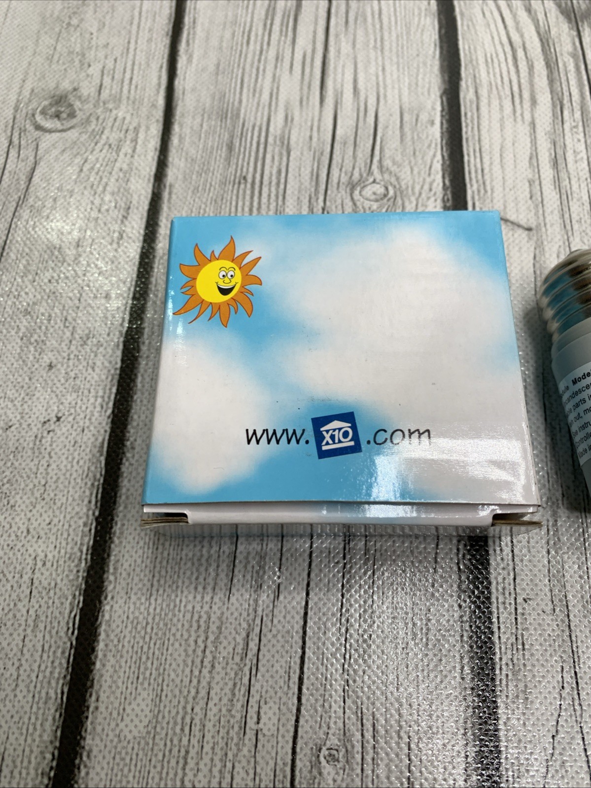 X10 Screw-In Lamp Module (Socket-Rocket, LM15A)