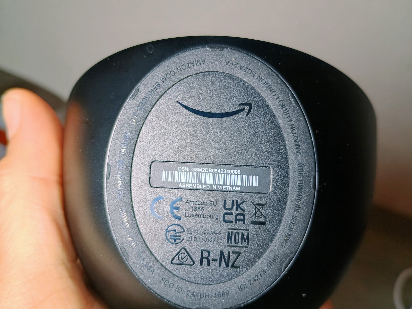 Amazon Echo Pop Alexa Smart Speaker C2H4R9 – Black- EUC – SHIPS FREE!
