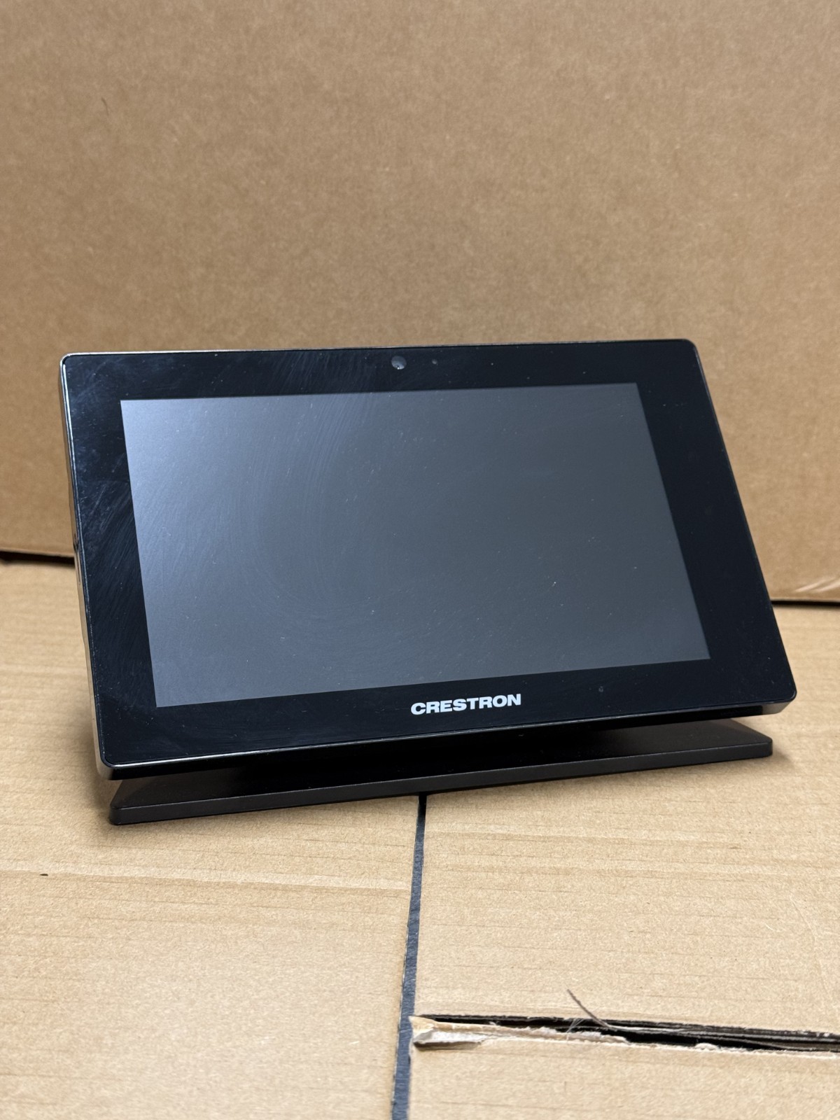 Crestron TSW-760-B-S 7” Touch Screen – Black w Base Stand TSW-760-TTK-B-S