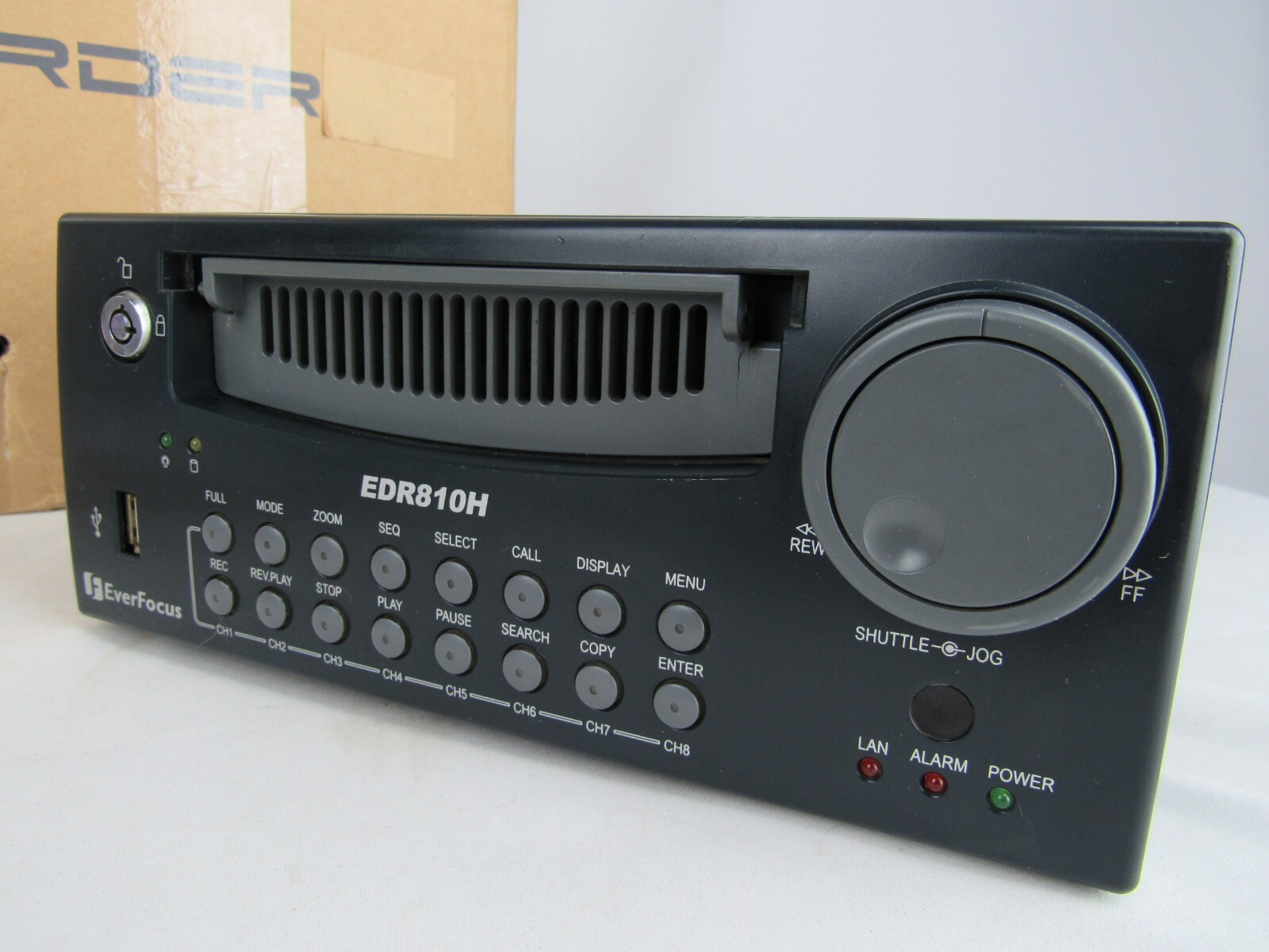 Everfocus EDR810H 8 channel MPEG4 digital video recorder BOX + REMOTE + MANUAL +