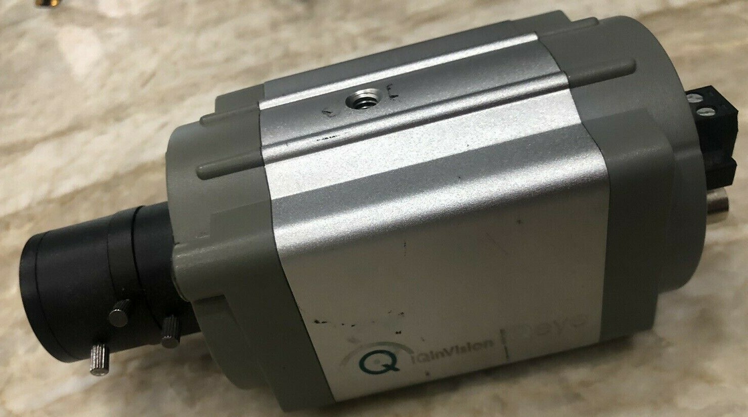 IQ eye 753 3.1 Megapixel IP Camera Day/Night DPTZ IQinVision ethernet iqeye B-5