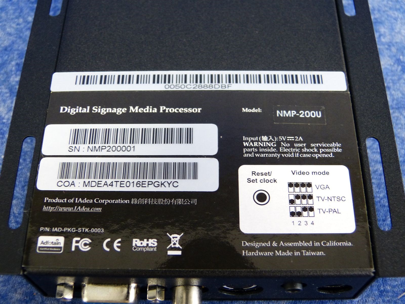 IAdea NMP-200U Solid-State Network Digital Signage Media Player G40