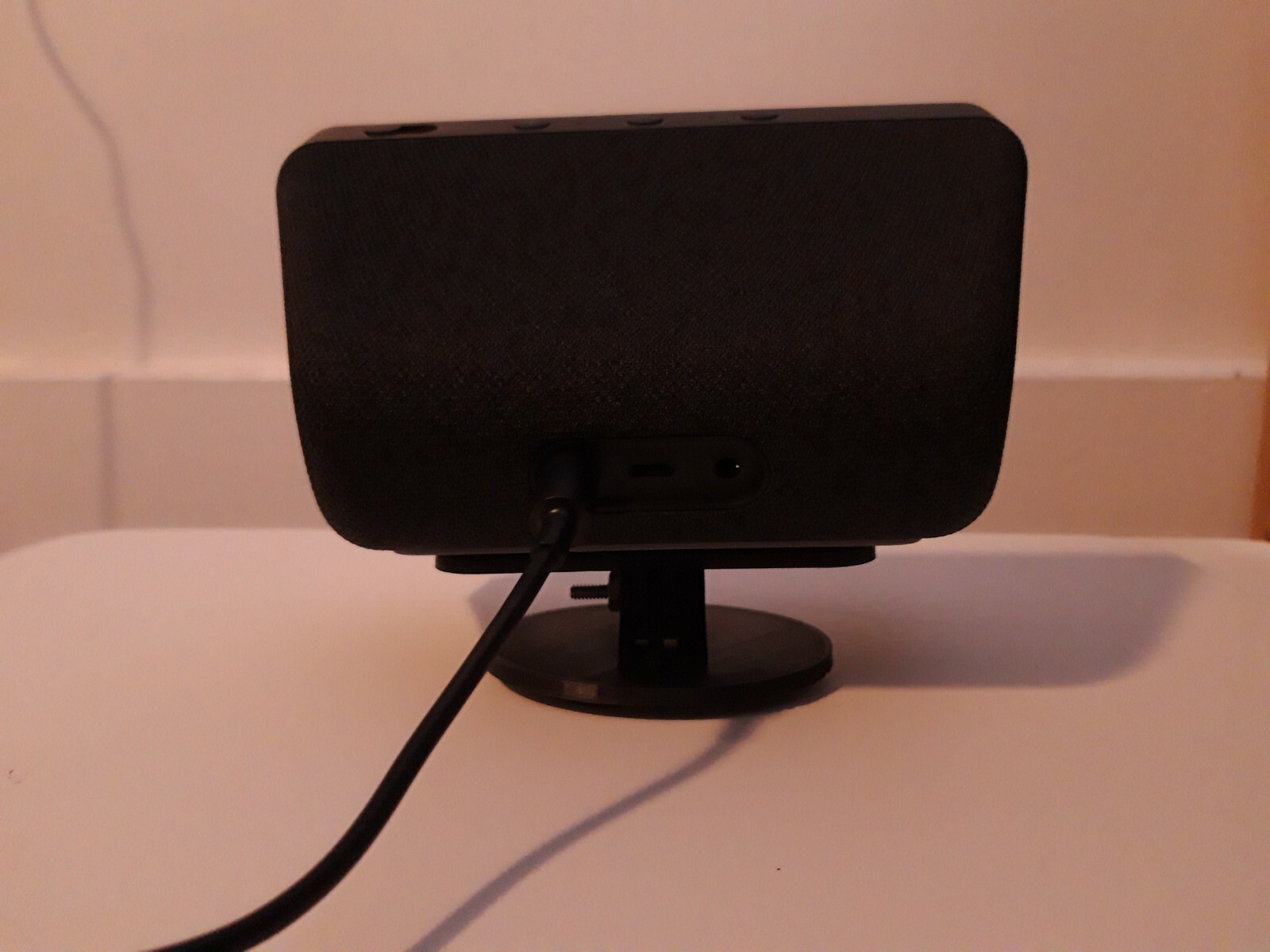 Amazon echo show 5 STAND